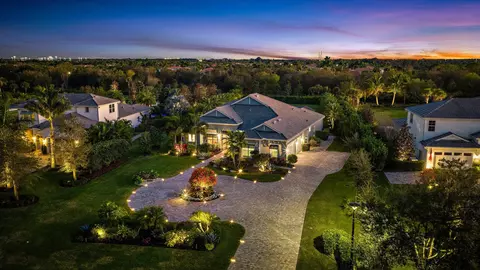 20181 SE Bridgewater Dr, Jupiter, FL 33458