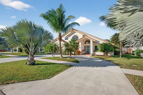 349 Seneca Ln, Boca Raton, FL 33487