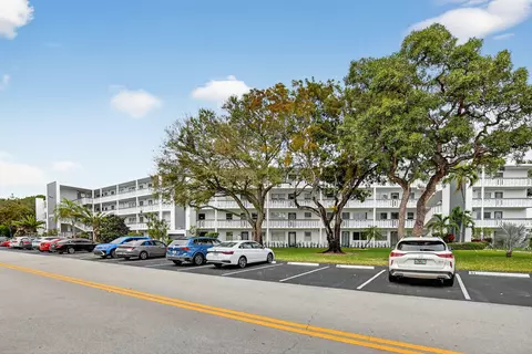 2070 Newport Q, Deerfield Beach, FL 33442
