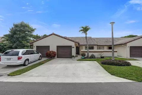 410 Buttonwood Pl, Boca Raton, FL 33431