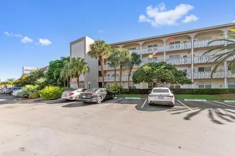 3204 Portofino Pt #H2, Coconut Creek, FL 33066
