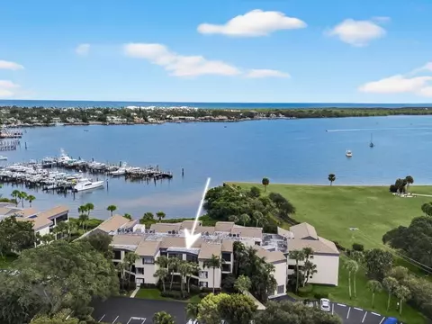 1660 Twelve Oaks Way #303, North Palm Beach, FL 33408