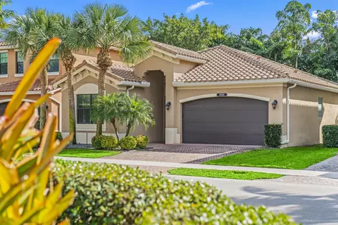 8086 Rainforest Jasper Ln, Delray Beach, FL 33446