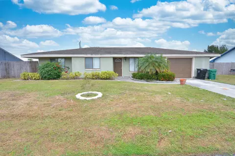 2181 SE Midtown, Port Saint Lucie, FL 34952
