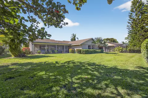 13706 Cross Pointe Dr, Palm Beach Gardens, FL 33418