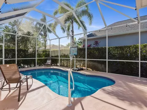 7543 15th St, Vero Beach, FL 32966
