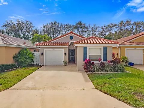 5690 Green Island Dr, Lake Worth, FL 33463