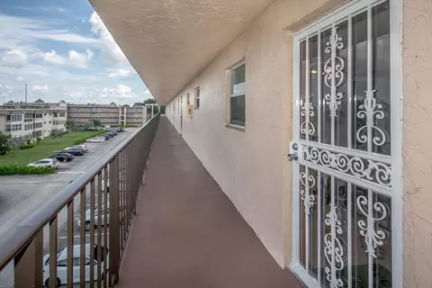 711 Lori Dr #408, Palm Springs, FL 33461
