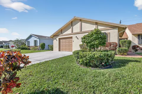 870 NW 32nd Ave, Delray Beach, FL 33445