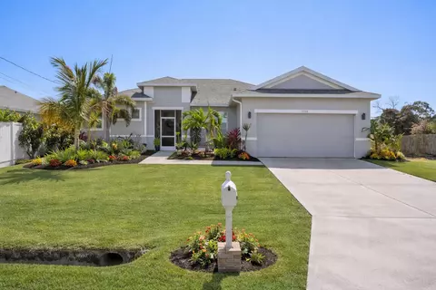 1568 SW Abacus Ave, Port Saint Lucie, FL 34953