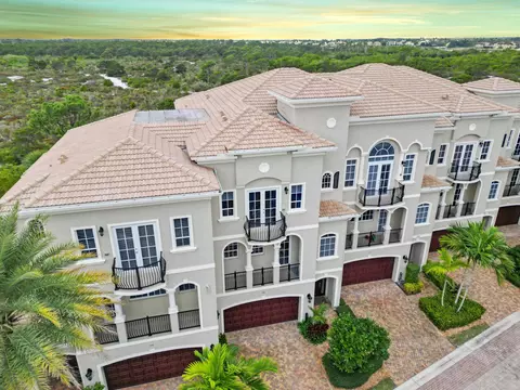 144 Tierra Ln #13, Jupiter, FL 33477