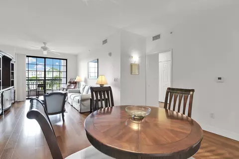 233 S Federal Hwy #421, Boca Raton, FL 33432