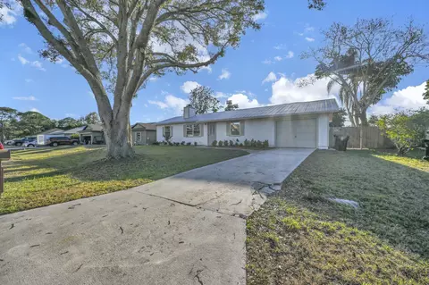 1722 SE Biddle, Port Saint Lucie, FL 34983