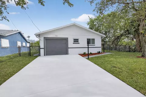 9197 SW 3rd, Boca Raton, FL 33428