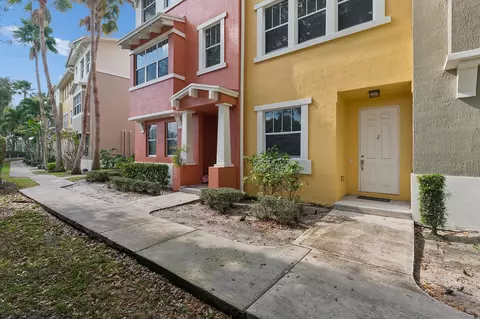 630 Amador Ln #2, West Palm Beach, FL 33401