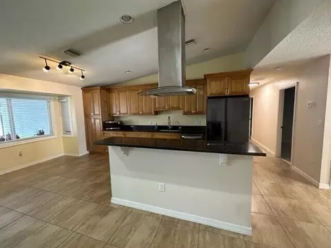 1077 Fernlea Dr, West Palm Beach, FL 33417