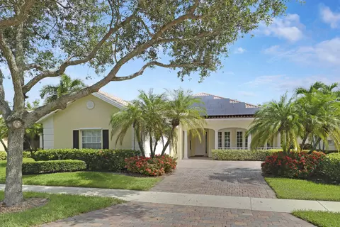 8435 Belize Pl, Wellington, FL 33414
