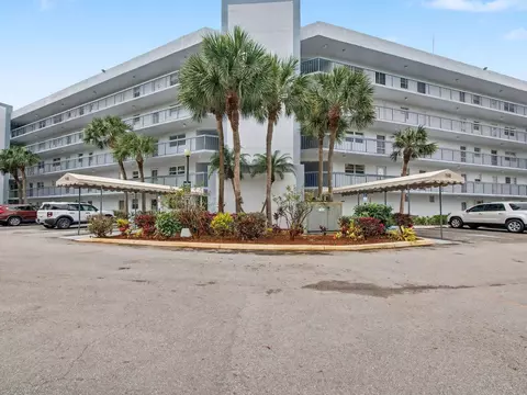 198 NW 67th St #505, Boca Raton, FL 33487