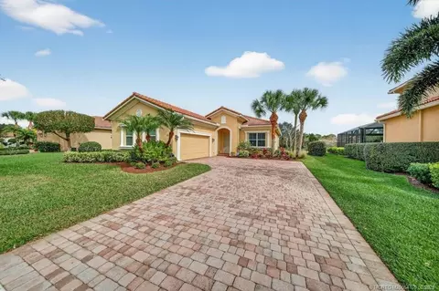 8121 SW Marin Dr, Stuart, FL 34997