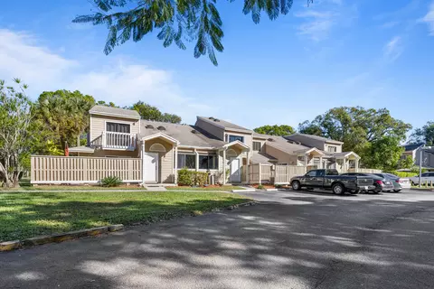 7176 Sportsmans Dr, North Lauderdale, FL 33068