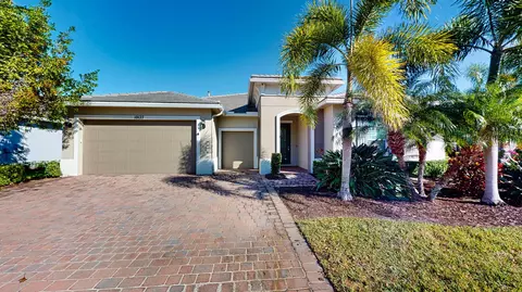 10127 SW Cypress Wood Ct, Port Saint Lucie, FL 34987