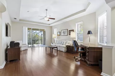 790 NW Red Pine Way, Jensen Beach, FL 34957