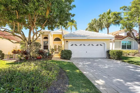 13853 Palm Grove Pl, Palm Beach Gardens, FL 33418