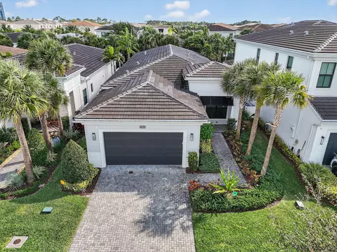 13509 Artisan Cir, Palm Beach Gardens, FL 33418