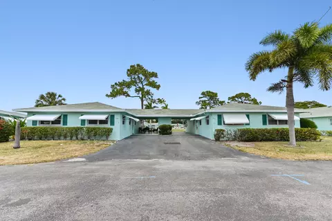 604 Hummingbird Ln, Delray Beach, FL 33445