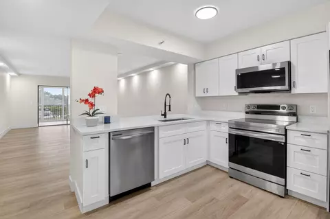 14475 Strathmore #305, Delray Beach, FL 33446