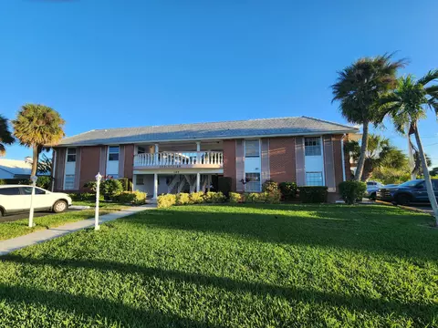 148 Yacht Club Dr #10, North Palm Beach, FL 33408