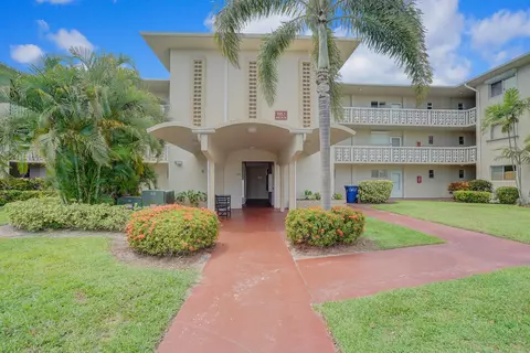 2616 Garden Dr N #209, Lake Worth, FL 33461