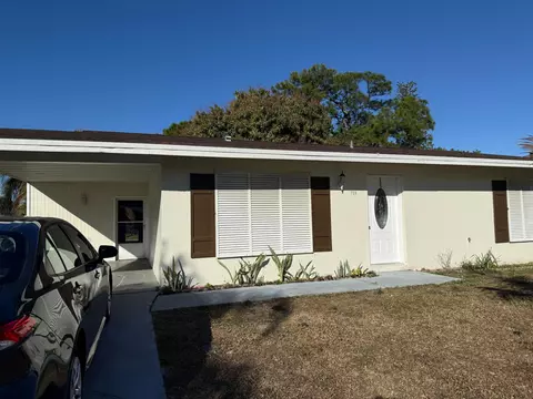 738 SW Ravenswood Ln, Port Saint Lucie, FL 34983