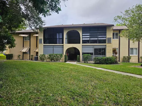 312 Pine Ridge Cir #A-2, Greenacres, FL 33463
