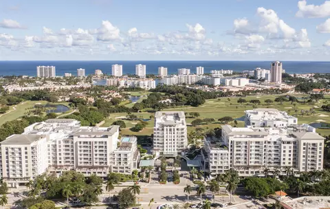 220 SE Mizner SE #220, Boca Raton, FL 33432