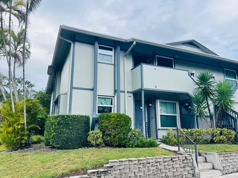 8388 SE Croft Cir #P-6, Hobe Sound, FL 33455