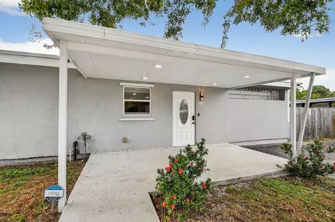 419 Cheyenne, Lake Worth, FL 33462