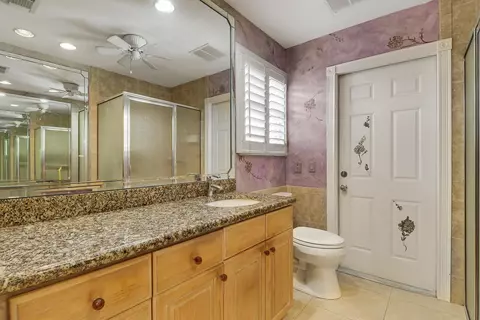 Bath - 262 Brier Cir, Jupiter, FL 33458 photo 2 of 5