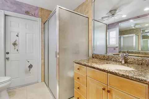 Bath - 262 Brier Cir, Jupiter, FL 33458 photo 3 of 5