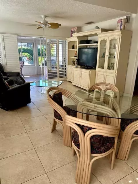 Dining - 262 Brier Cir, Jupiter, FL 33458 photo 2 of 2