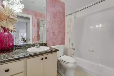 Bath - 262 Brier Cir, Jupiter, FL 33458 photo 4 of 5