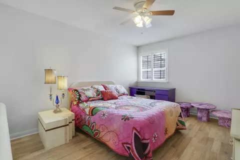 Bedroom - 262 Brier Cir, Jupiter, FL 33458 photo 3 of 4