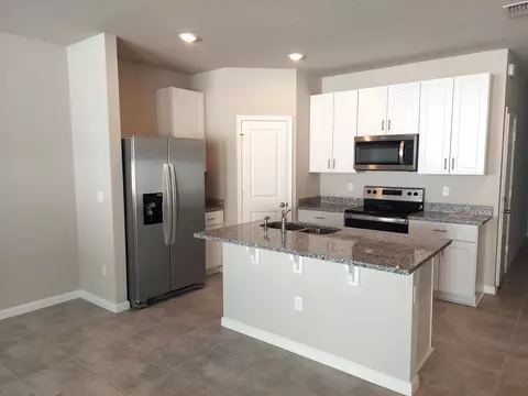 312 Salisbury Cir, Fort Pierce, FL 34982