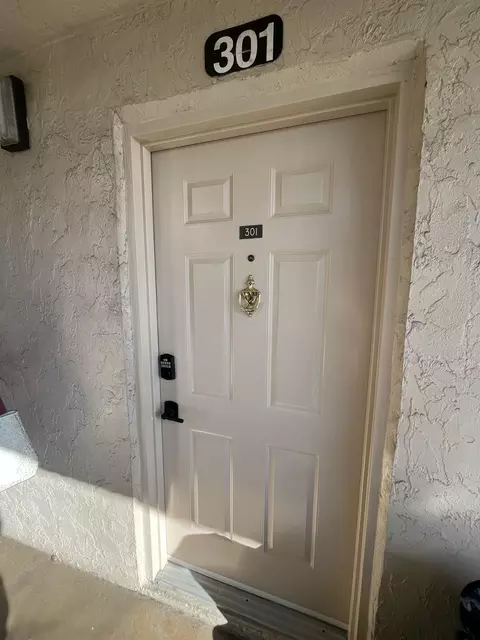 9300 SW 8th #301, Boca Raton, FL 33428