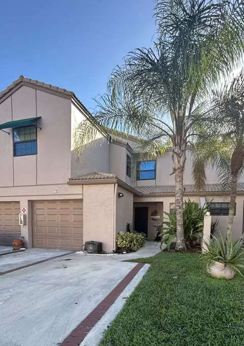 1672 Cypress Pointe Dr #1A, Coral Springs, FL 33071