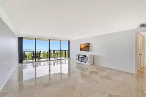 400 Beach Rd #103, Tequesta, FL 33469 photo 4
