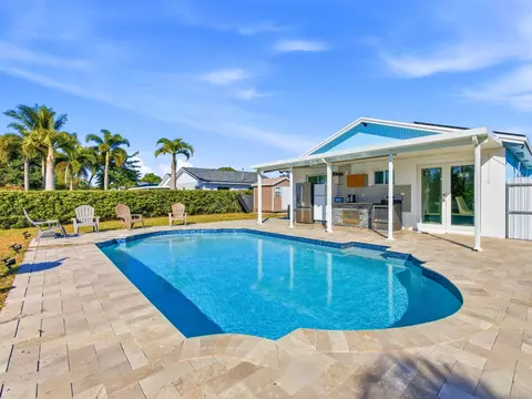 345 Lanier Dr, Palm Springs, FL 33461