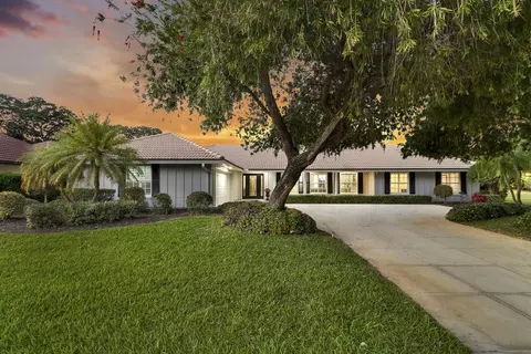 1 Durness Ct, Palm Beach Gardens, FL 33418