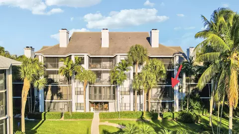 122 Bay Colony Dr N, Juno Beach, FL 33408