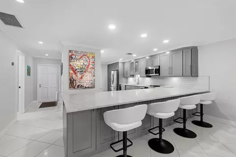 1321 NW 19th Ter #104, Delray Beach, FL 33445